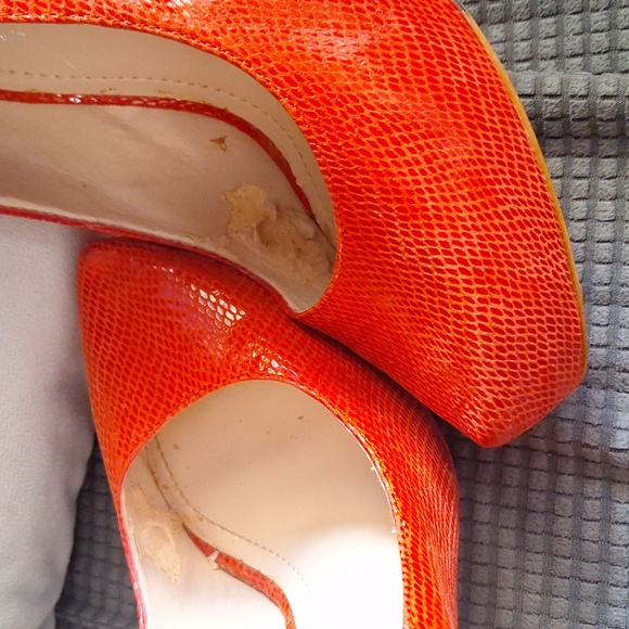 High Heel Pumps w/hidden platform - Picture 5 of 5
